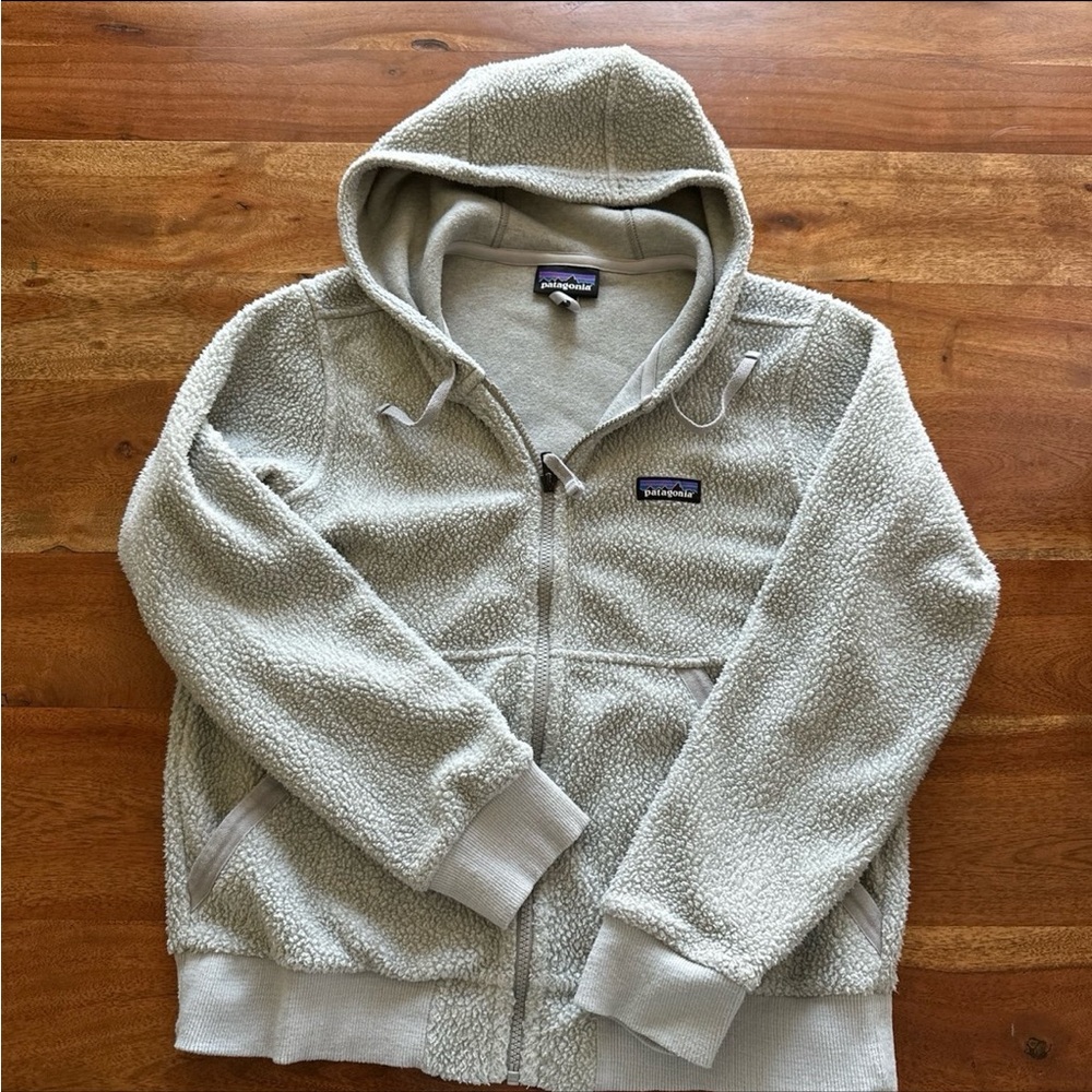 Patagonia Light Gray Sherpa Jacket